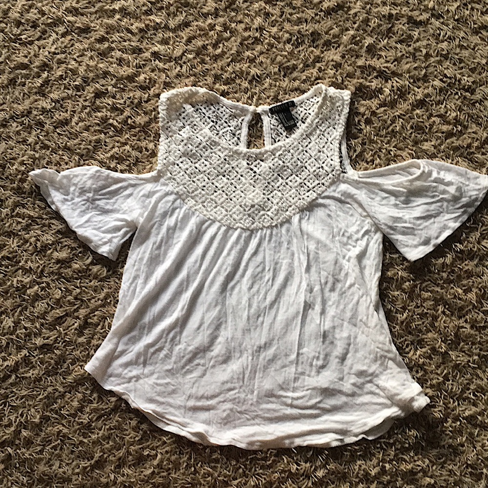 Forever 21 Size Small White No-Shoulder Blouse